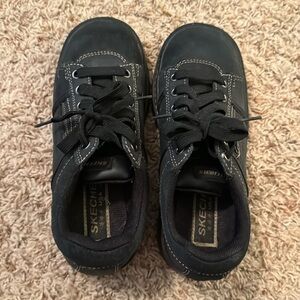 Cute Vintage Size 7 Charcoal Black Skechers Oxford Sneakers
